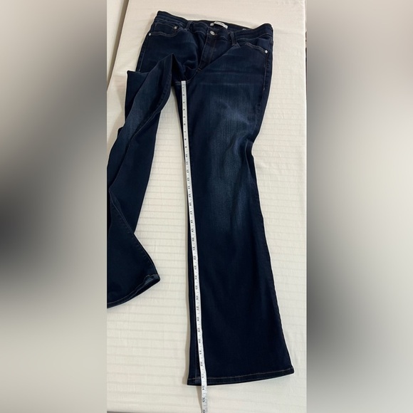 Mavi Marcia Mid-Rise Classic Bootcut Jeans Dark Wash Size 31 Tall Long - Picture 13 of 14